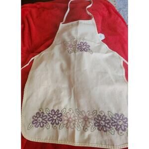 Innovo Cotton & Polyester Apron Hand Embroidered Pink & Purple Flowers USA